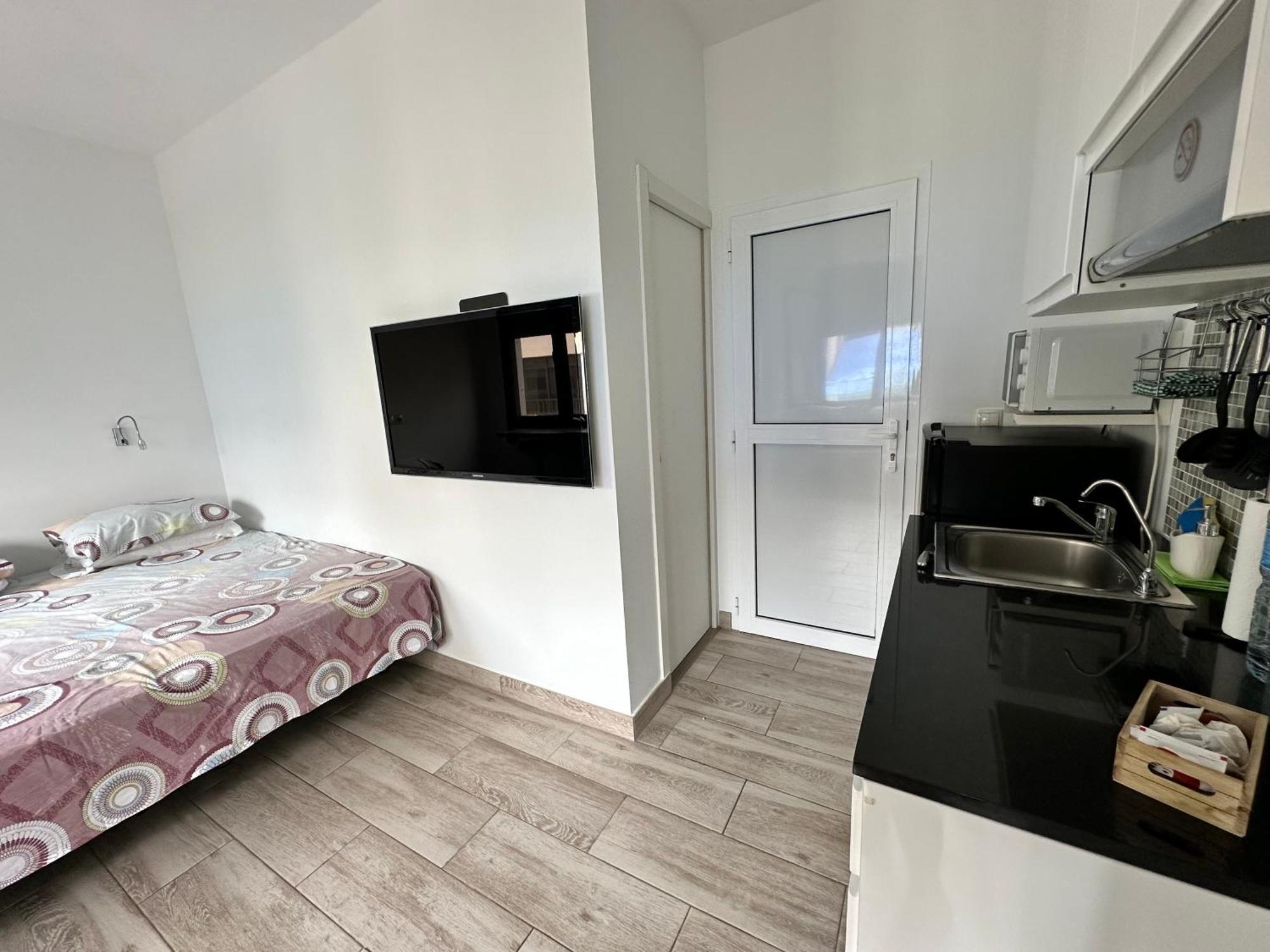 Adorable Urban Suites لاس بالماس دي غران كاناريا الغرفة الصورة