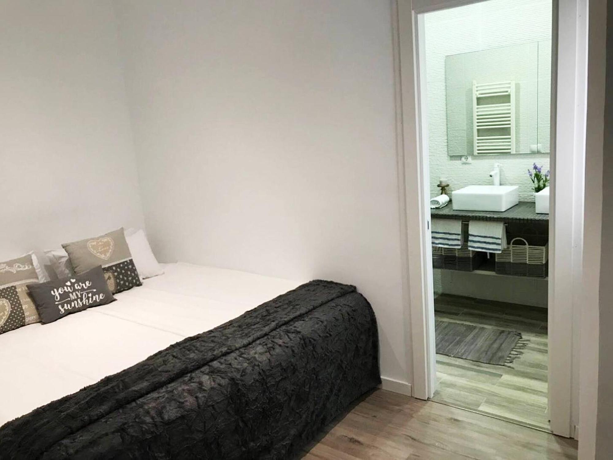 Adorable Urban Suites لاس بالماس دي غران كاناريا الغرفة الصورة